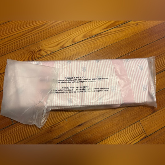 Victoria’s Secret Pink & White Stripe Tote with rhinestone VS logo- BRAND NEW - Picture 8 of 8